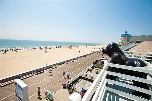Safari Hotel Boardwalk 오션 시티 2*,